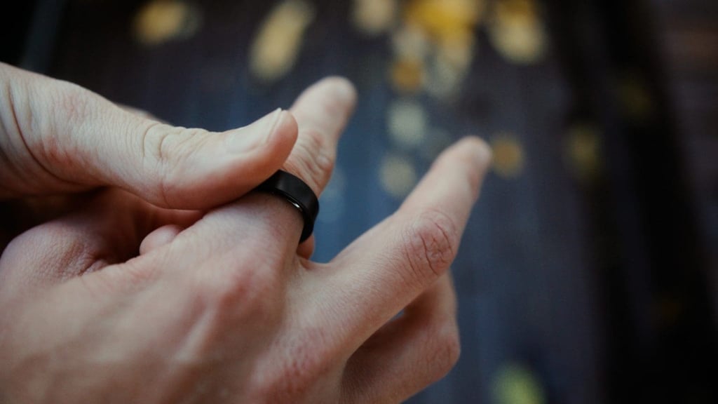 Smartring eller smartklokke? Slik velger du riktig helsesporing i 2026/2027