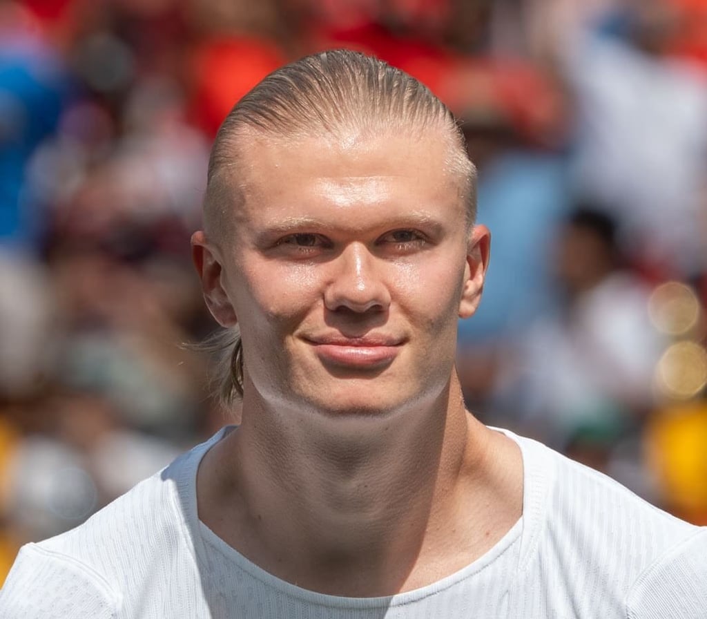 Erling Haaland i Norges landslagsdrakt under en kamp