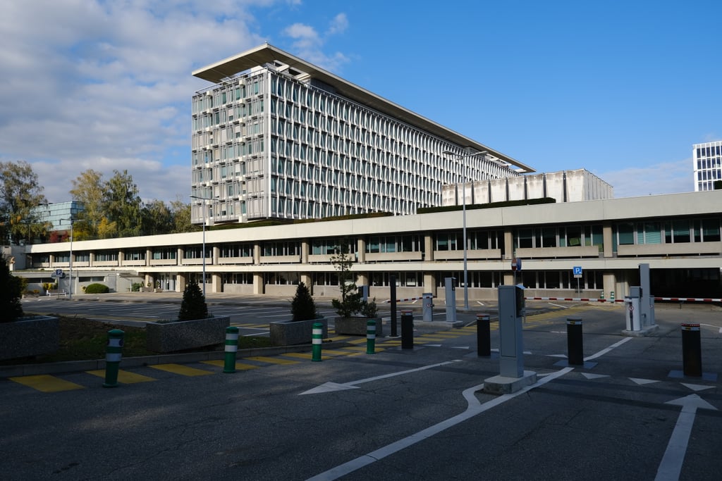 Hovedkvarteret til Verdens helseorganisasjon i Genève sett utenfra
