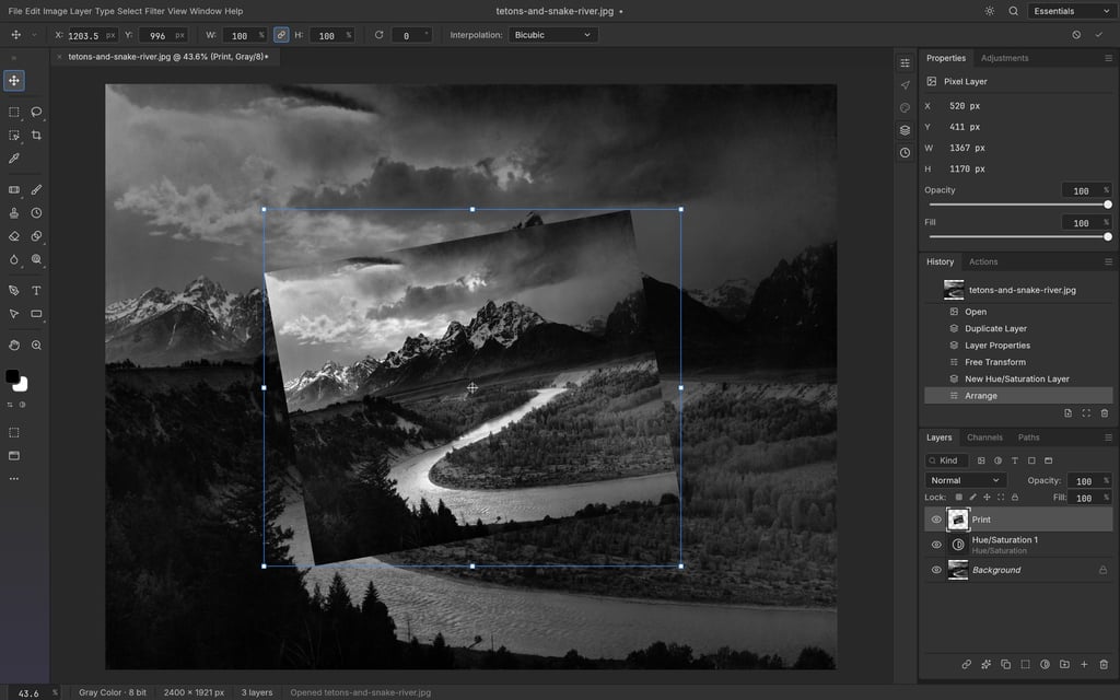 PhotoCraft med et rotert fjellfotografi omgitt av håndtak, og historikkpanelet åpent til høyre