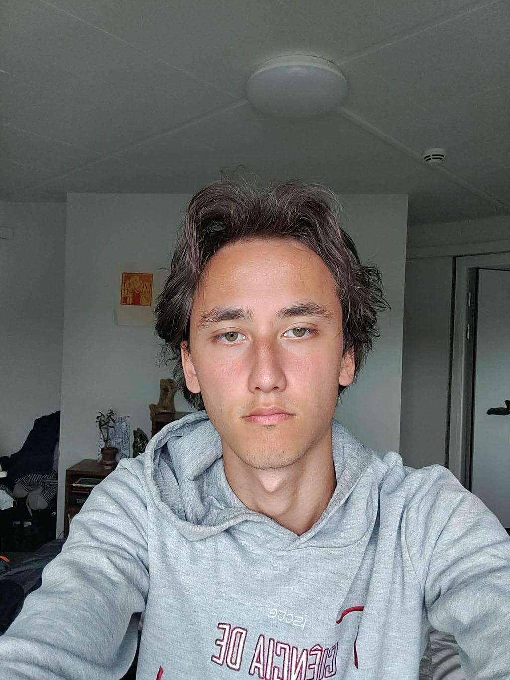 Selfie tatt med frontkameraet på OnePlus Nord N10 5G