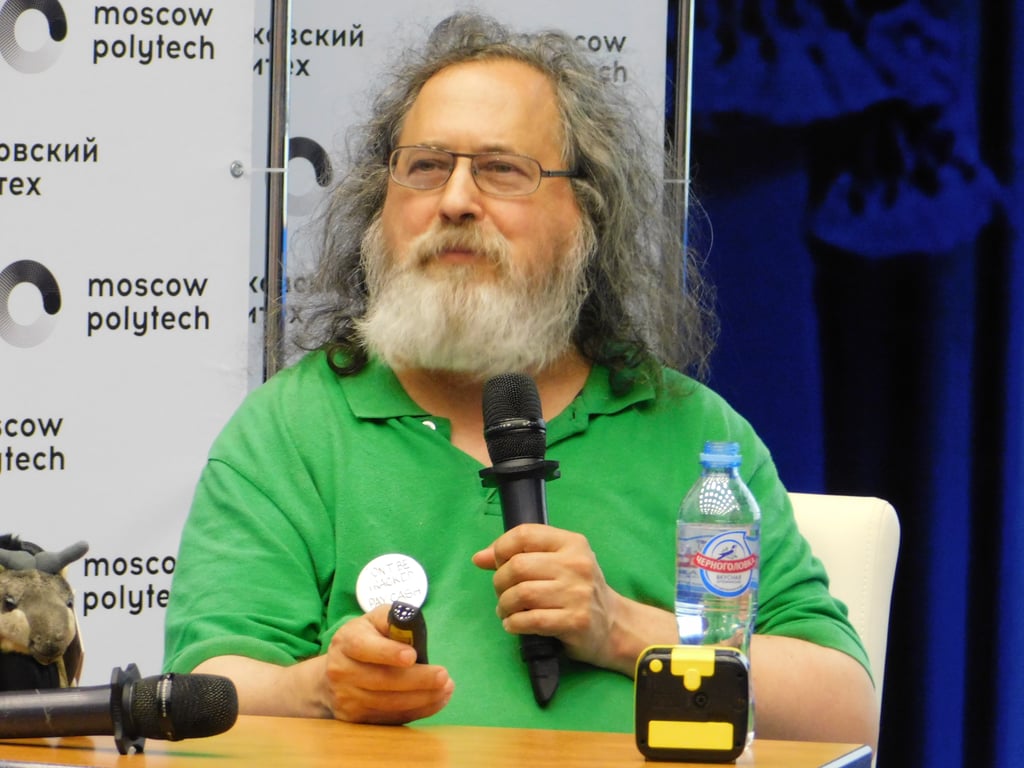 Richard Stallman fotografert under et foredrag