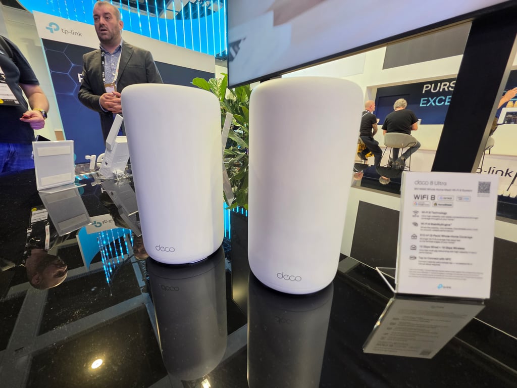 TP-Links Deco 8 Ultra Wi-Fi 8-ruter utstilt på IFA 2026