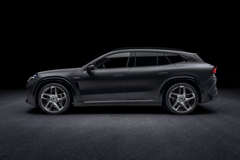 Mercedes-AMG GT SUV fra siden
