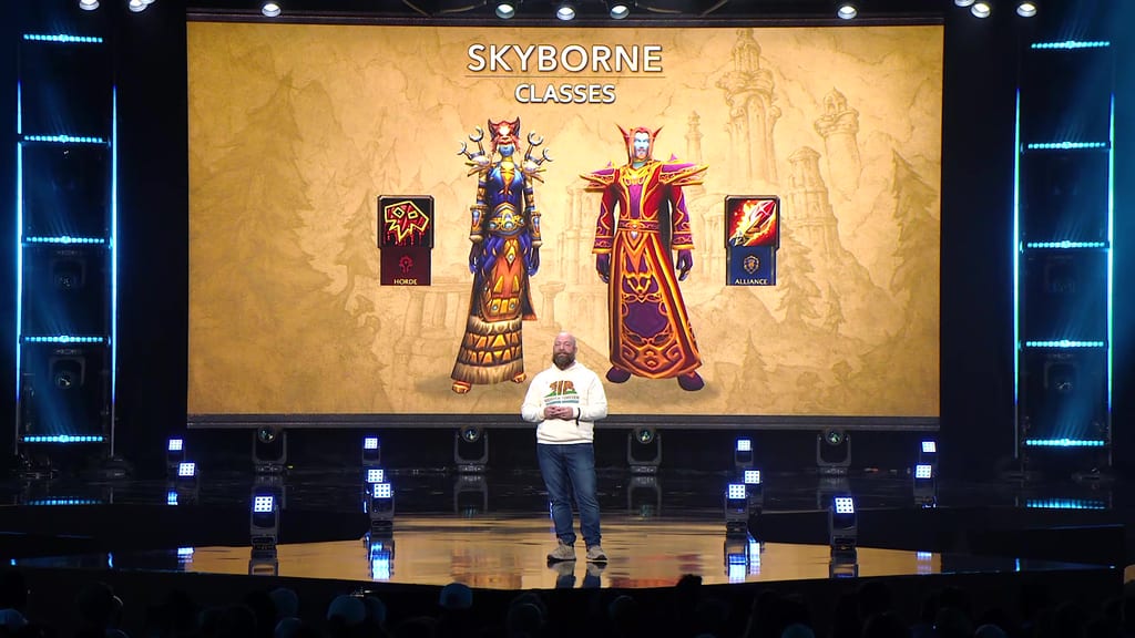 Storskjerm med «Skyborne – Classes»: To Skyborne-figurer i kapper, en blå med Horde-merke til venstre og en rød med Alliance-merke til høyre, utvikler foran